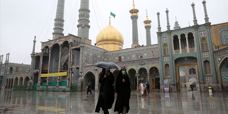İran'da Koronavirüs Nedeniyle Cuma Namazı Kılınmayacak