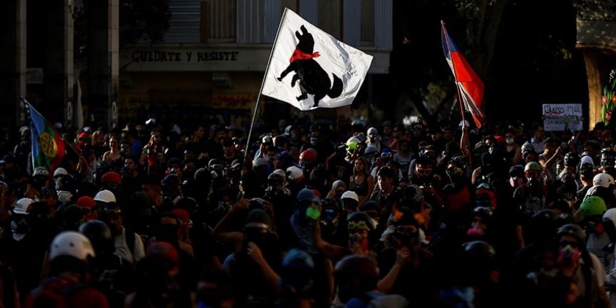 Şili'de Hükümet Karşıtı Gösteriler Devam Ediyor