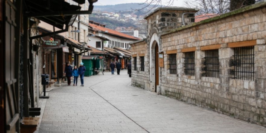 Bosna Hersek'te Ulusal Acil Durum İlan Edildi