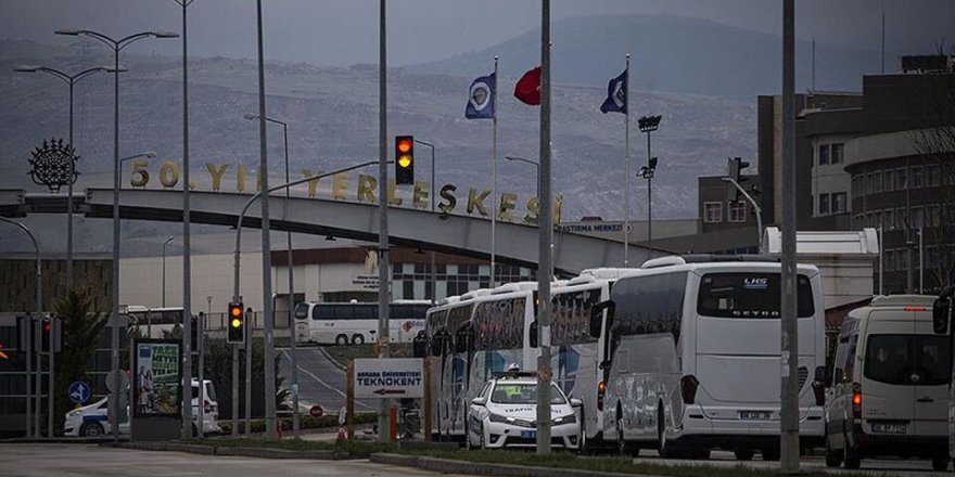 Umreden Gelenlerin Karantina Süresi 1 Hafta Uzatıldı