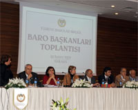 Barolar Birliği'nin 'Siyasî' Toplantısına Katılım Düşük