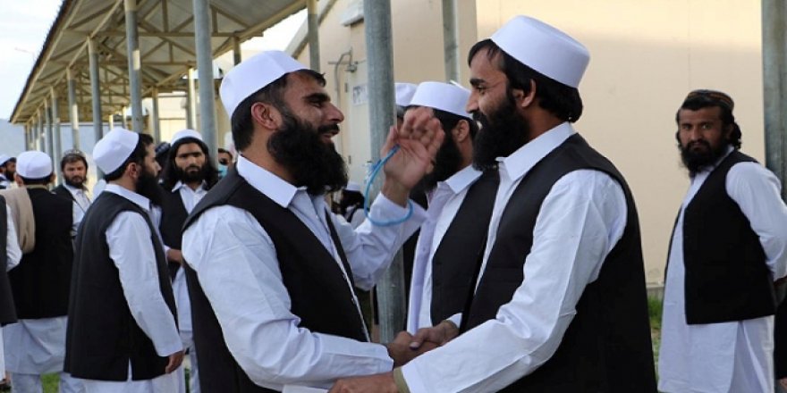 100 Taliban Mensubu Daha Serbest Bırakıldı