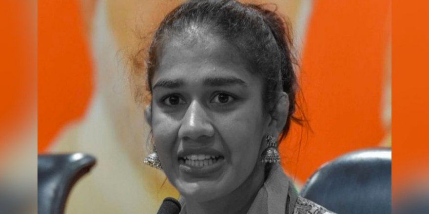 Hint Kadın Güreşçi: ‘Müslümanlar Koronadan Daha Büyük Bir Sorun’