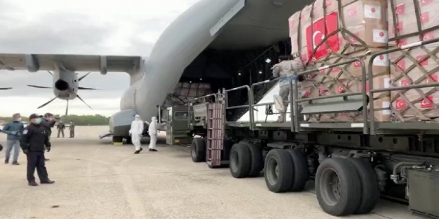Türkiye'nin Tıbbi Malzeme Yardımı ABD'ye Ulaştı
