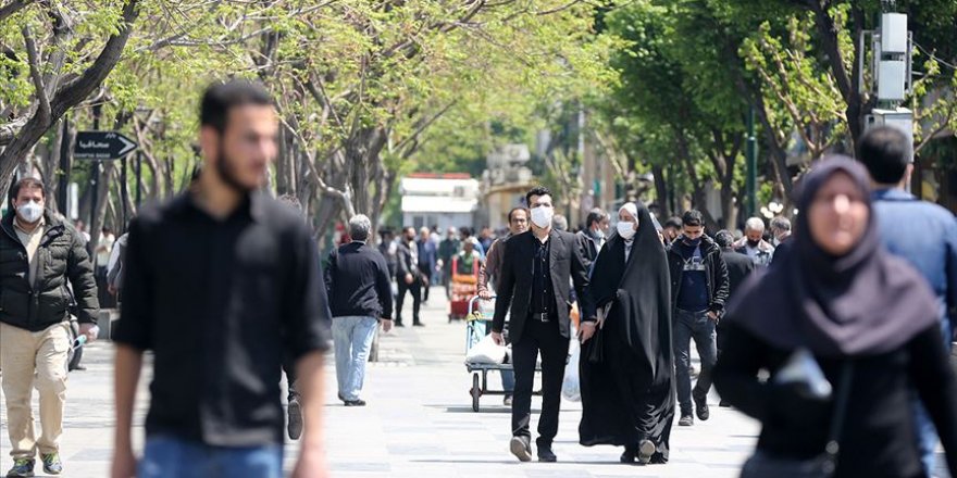 İran'da Kovid-19 Nedeniyle Hayatını Kaybedenlerin Sayısı 6 Bin 418'e Yükseldi