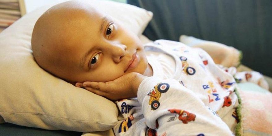 Kanser Hastası Ahmet Babasına Sarılamadan Hayata Gözlerini Yumdu