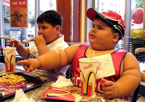 Heper: Fast Food, Sosyal Bir Hastalıktır!