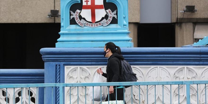İngiltere'de Kovid-19 Ölümleri 32 Bin 692 Oldu
