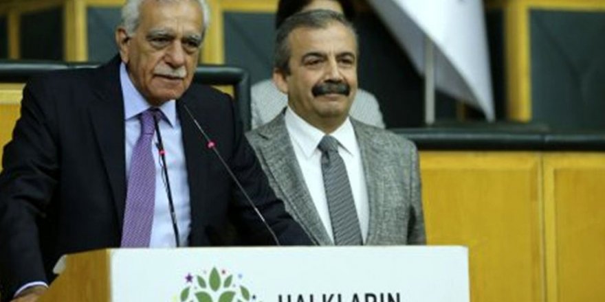 Ahmet Türk'ten Sırrı Süreyya Önder'e Sitem!