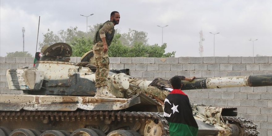 Libya Ordusu Trablus'un Güneyinde İlerliyor
