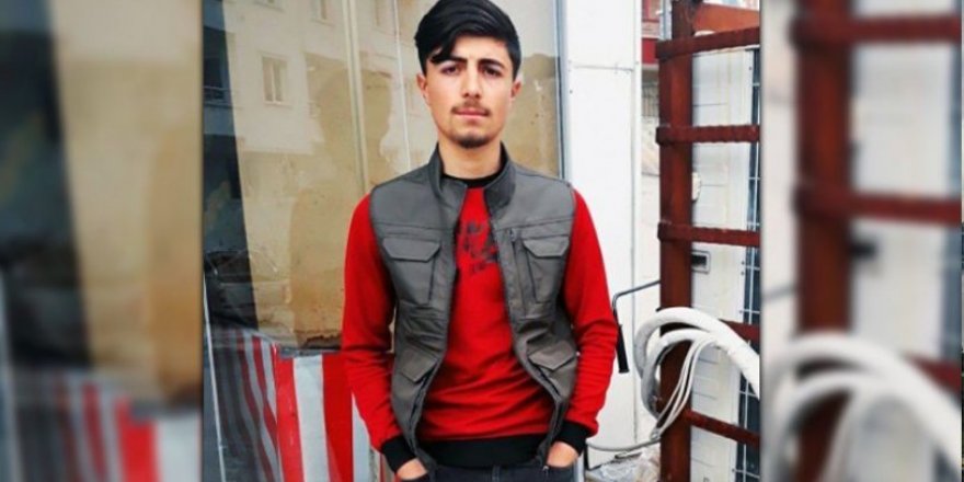 İçişleri Bakanlığı: Ezan Esnasında Müzik Dinleyen Genç Değil, Onu Uyaran Kişi Öldürüldü