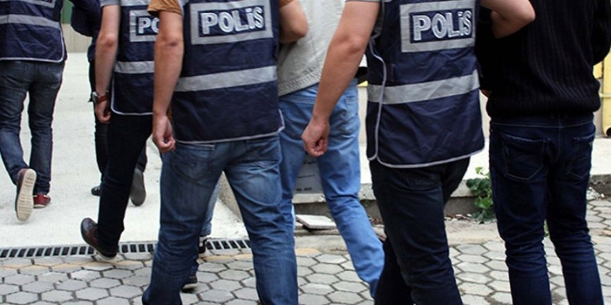 Antalya'da 1'i Komiser 4 Polis Tutuklandı