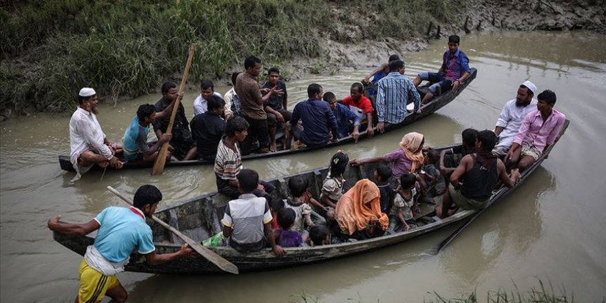 Malezya Yaklaşık 300 Arakanlı Sığınmacıyı Geri Çevirdi