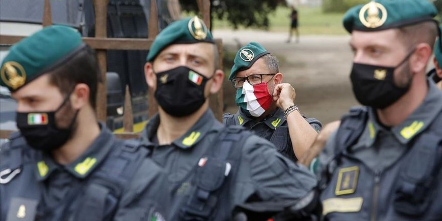 İtalya'da Kovid-19'dan Ölenlerin Sayısı 34 Bin 301'e Yükseldi