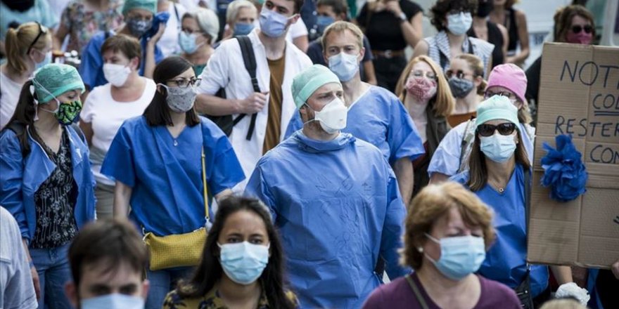 Fransa'da Sağlık Çalışanlarının Düzenlediği Gösteride Olaylar Çıktı