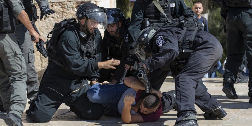 İsrail Yılın Başından Bu Yana 500 Filistinliyi Tutukladı
