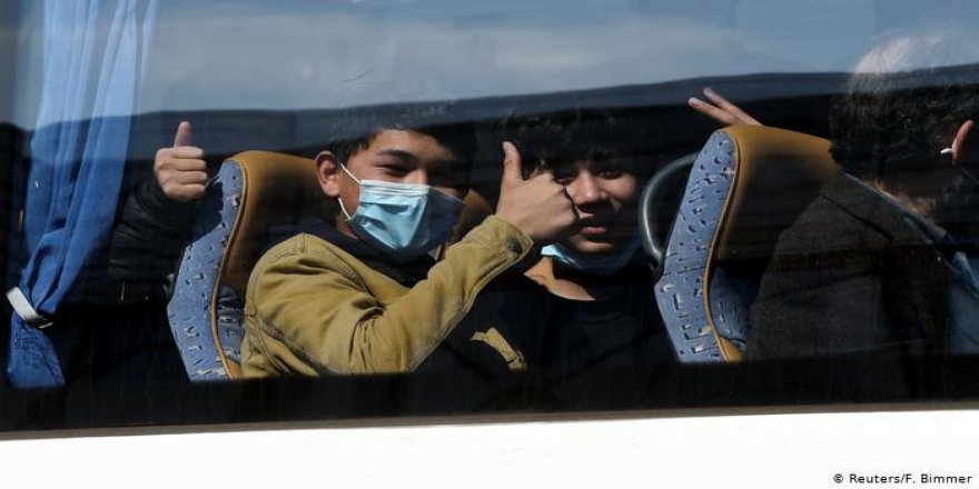 Almanya Yunan Adalarından Sığınmacı Getirecek