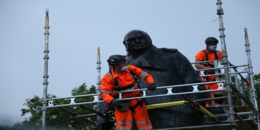 ABD ve Avrupa'da Kölelik ve Sömürgecilik Sembolleri Hedefte