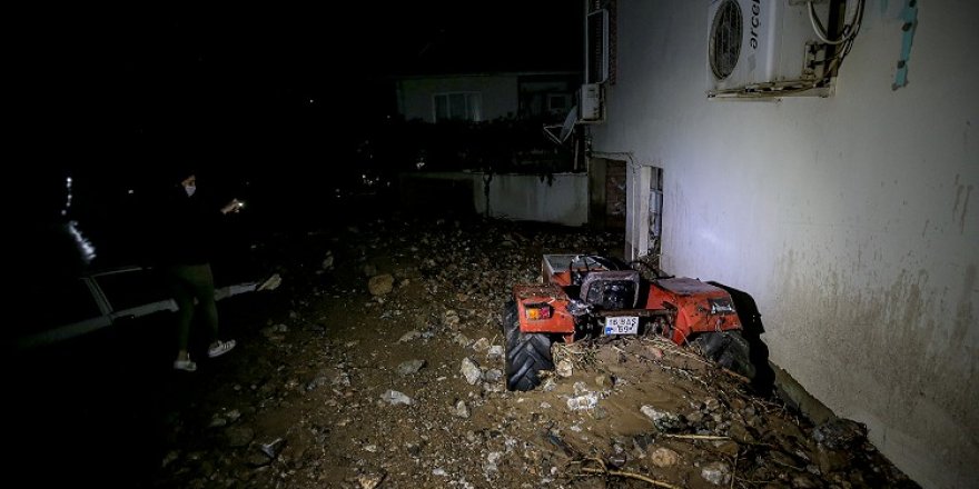 Bursa'da 2 Kişi Sel Nedeniyle Hayatını Kaybetti