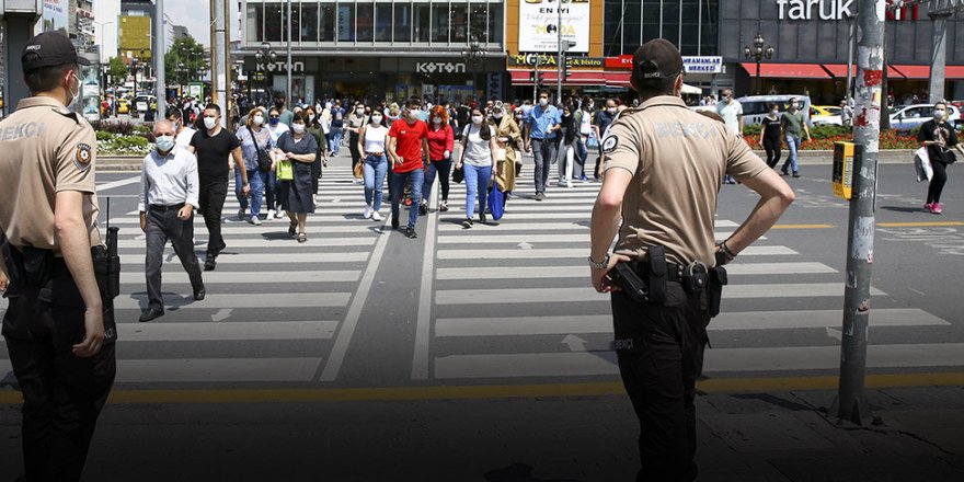 Bilim Kurulu: Maske Kuralına Yaşlılar Uyuyor, Gençler Uymuyor