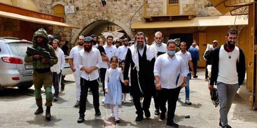 Yahudi İşgalcilerden Ramallah'da Irkçı Saldırı