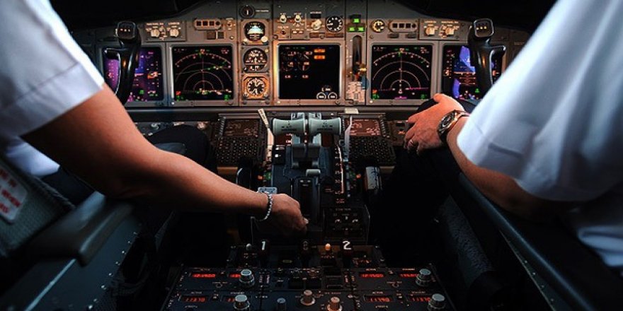 Pakistan'da 150 Pilota Sahte Belgeyle Pilotluk Yaptıkları İddiasıyla Uçuş Yasağı Getirildi