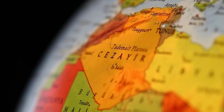Cezayir'deki Barış Toplumu Hareketi'nden Fransa'ya 'Libya' Tepkisi