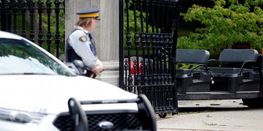 Kanada'da Başbakanlık Konutunda Panik: Silahlı Bir Asker Yakalandı