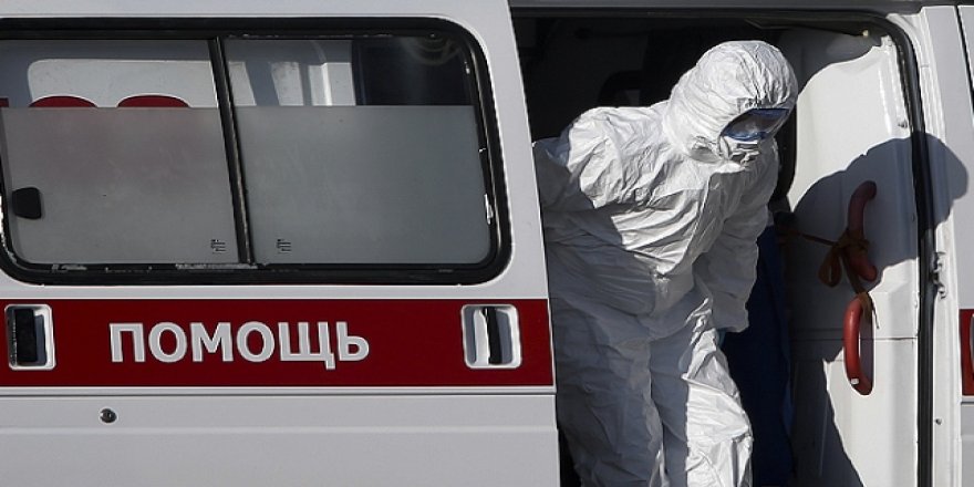Rusya'da COVID-19 Vaka Sayısı 700 Bine Yaklaştı