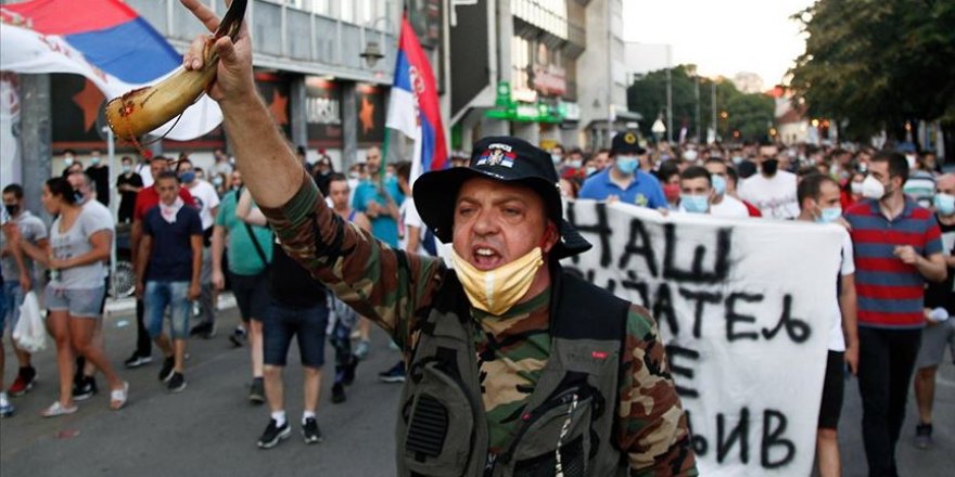Sırbistan Geneline Yayılan Hükümet Karşıtı Gösteriler Sürüyor