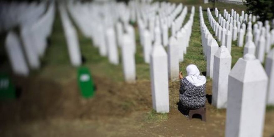 Çeyrek Asır Geçse de Srebrenitsa Soykırımı'nın Yarası Hala Kapanmadı