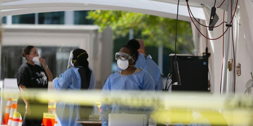 ABD'de Kovid-19 Salgınında Ölenlerin Sayısı 138 Bin 273'e Yükseldi