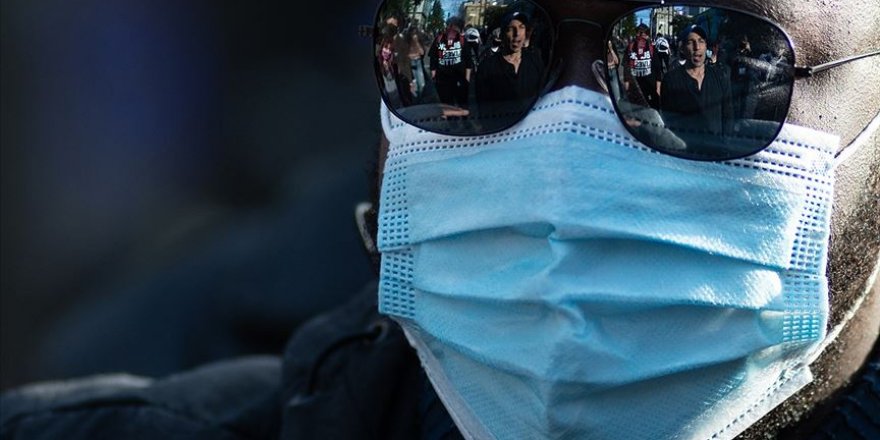 ABD'de Günlük Kovid-19 Vakaları Hızla Artarken Maske Tartışmaları Devam Ediyor