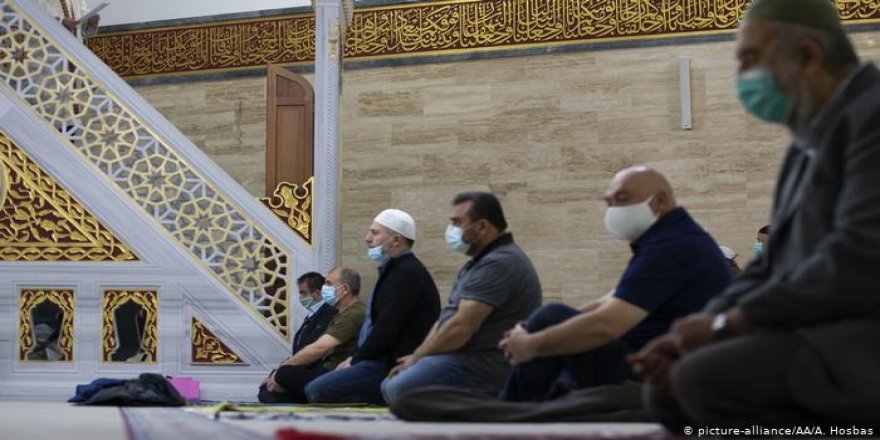 Arap ülkelerinde bayram namazına yönelik Covid-19 önlemleri