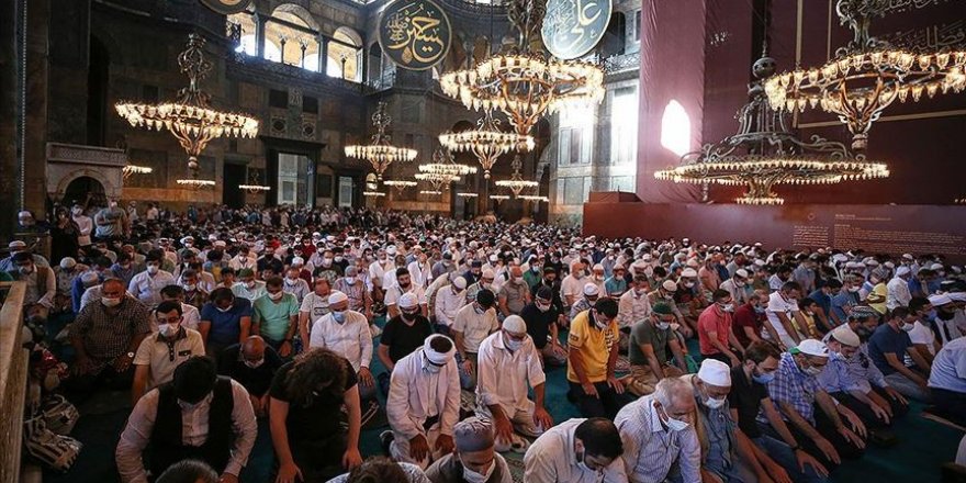 Ayasofya 24 saat ibadete açık olacak