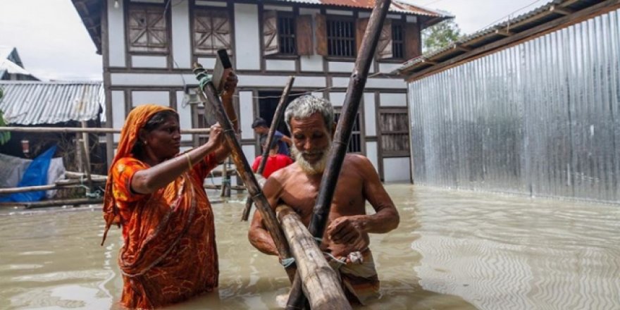 Bangladeş'teki sellerde 198 kişi hayatını kaybetti
