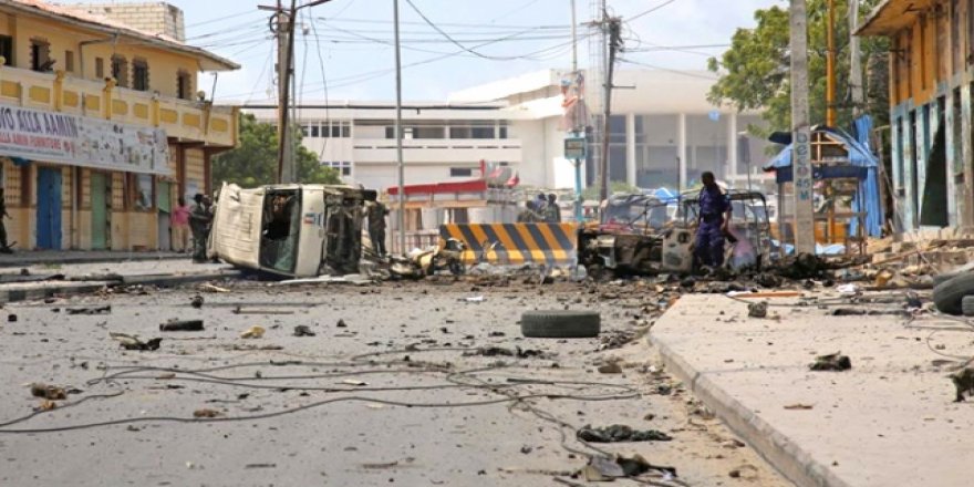 Somali'de otele bombalı saldırı