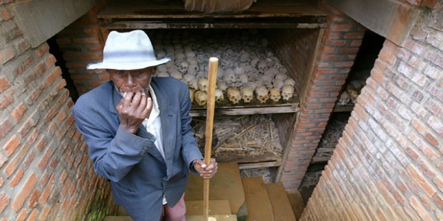 Ruanda'da 2 toplu mezar bulundu