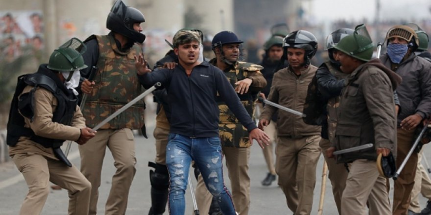 Hindistan’da gözaltılar sırasındaki polis şiddeti tartışılıyor