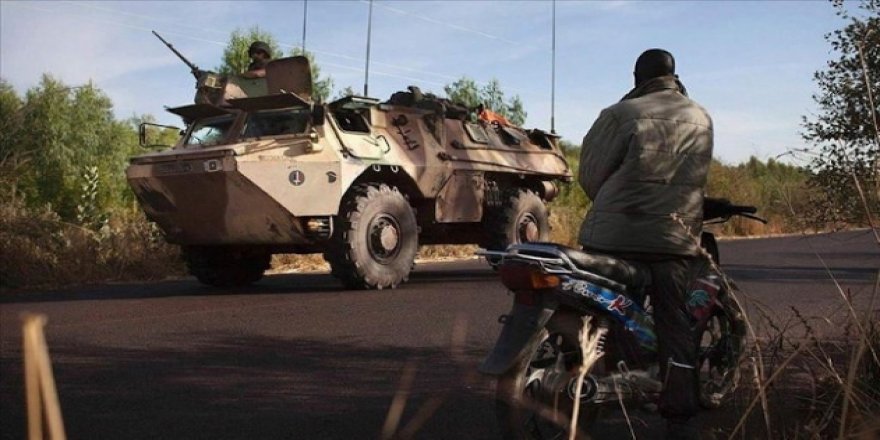 Mali'de askeri araçlar başkent Bamako'ya ilerliyor