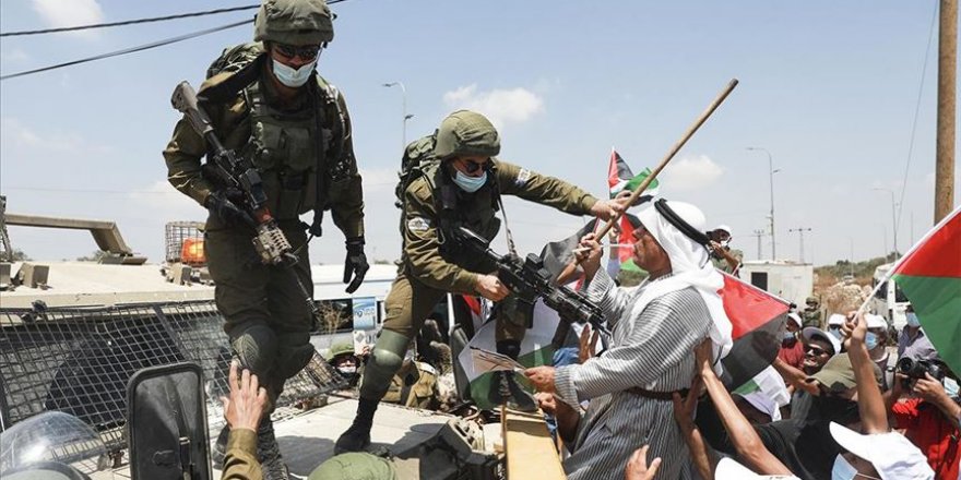 İşgal güçleri Batı Şeria'da 5 Filistinliyi yaraladı