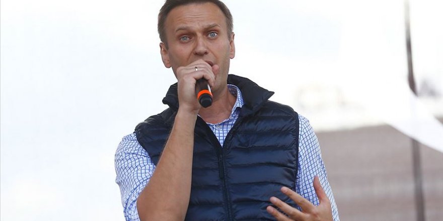 Rus muhalif Navalnıy toksik zehirlenme şüphesiyle hastaneye kaldırıldı