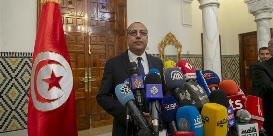 Tunus'ta hükümeti kurmakla görevlendirilen Meşişi yeni kabineyi açıkladı