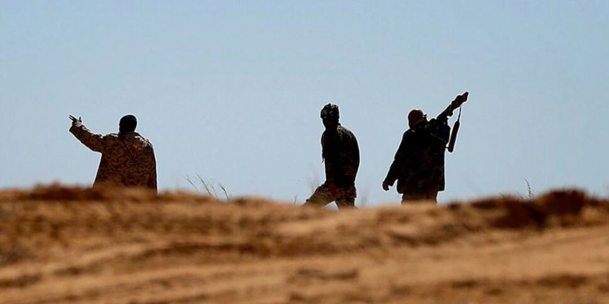 Libya'da Hafter milisleri Sirte'nin Ebu Hadi bölgesini kuşattı