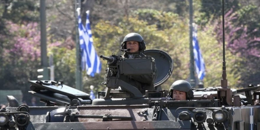 Yunanistan askeri harcamalarını artırıyor