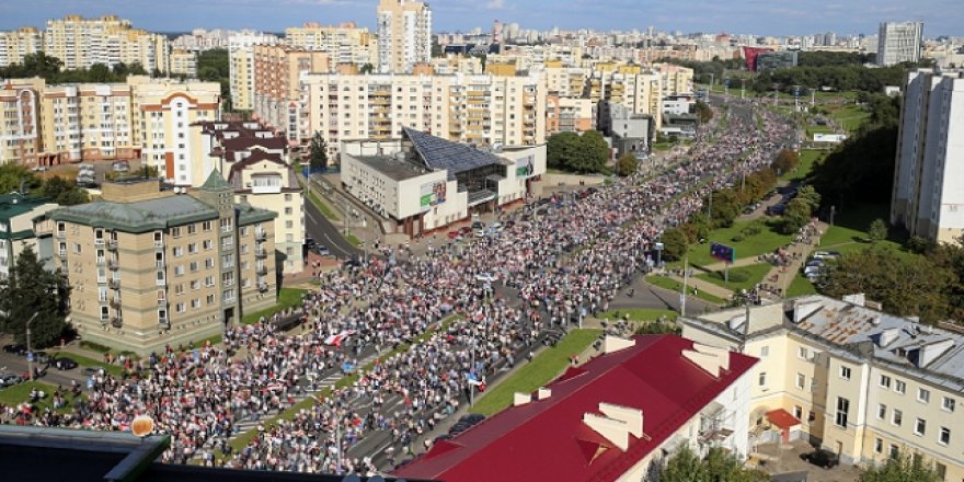 Belarus'ta seçim protestoları sürüyor