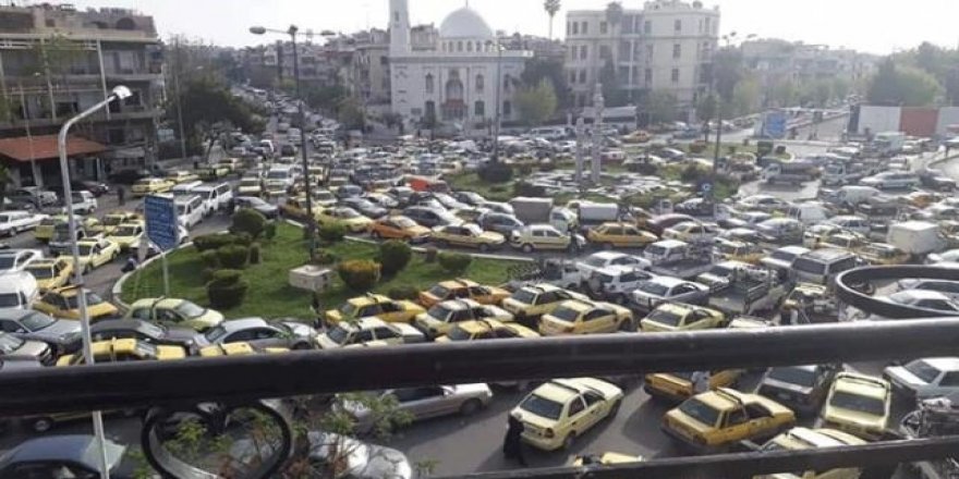 Esed rejiminin kontrolündeki bölgelerde yakıt krizi yeniden başgösterdi