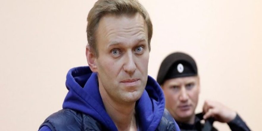 Navalnıy'ı zehirleyen kimyasal su şişesinde bulundu