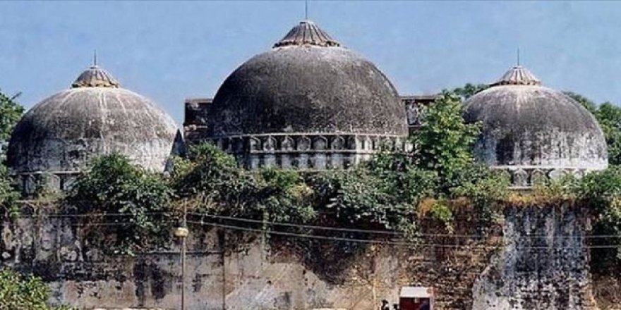 Hindistan'da Babri Camii'nin yıkılmasıyla ilgili yargılanan 32 kişi beraat etti
