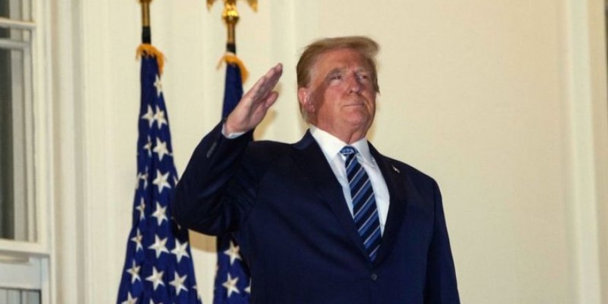 Trump Beyaz Saray'a döndü